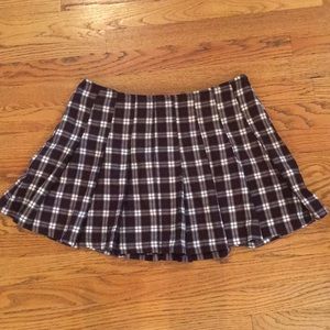 Maroon Plaid Pleated Skirt 📚